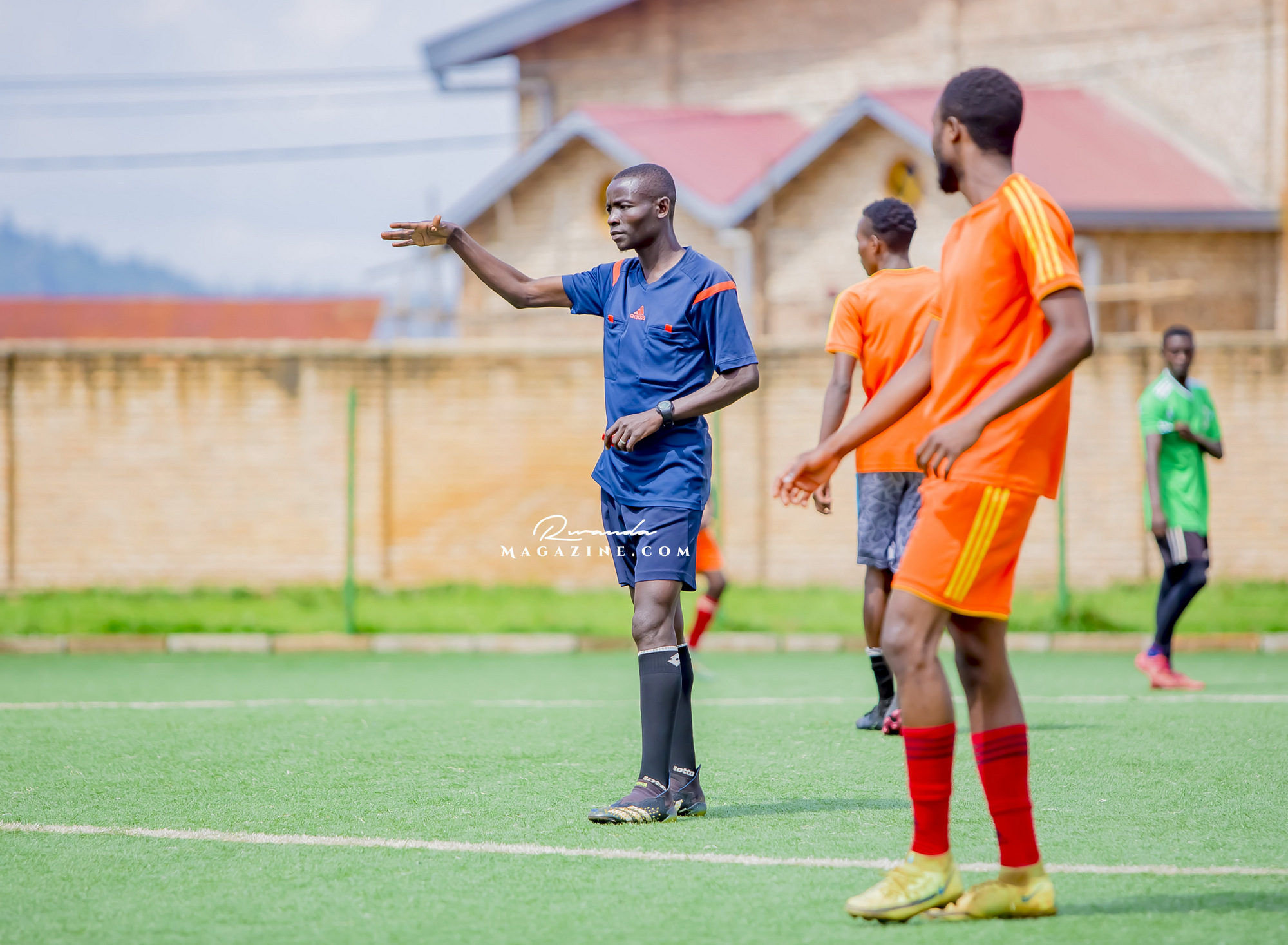 Umurenge wa Runda wegukanye igikombe mu bukangurambaga bwo kwirinda ...