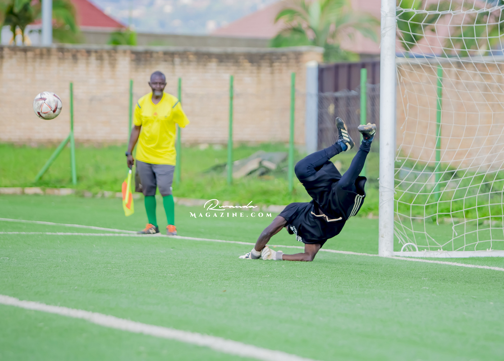 Umurenge wa Runda wegukanye igikombe mu bukangurambaga bwo kwirinda ...